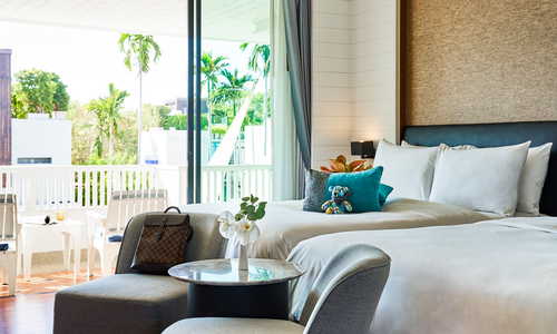 Loligo - Deluxe Balcony (Close Up).jpg